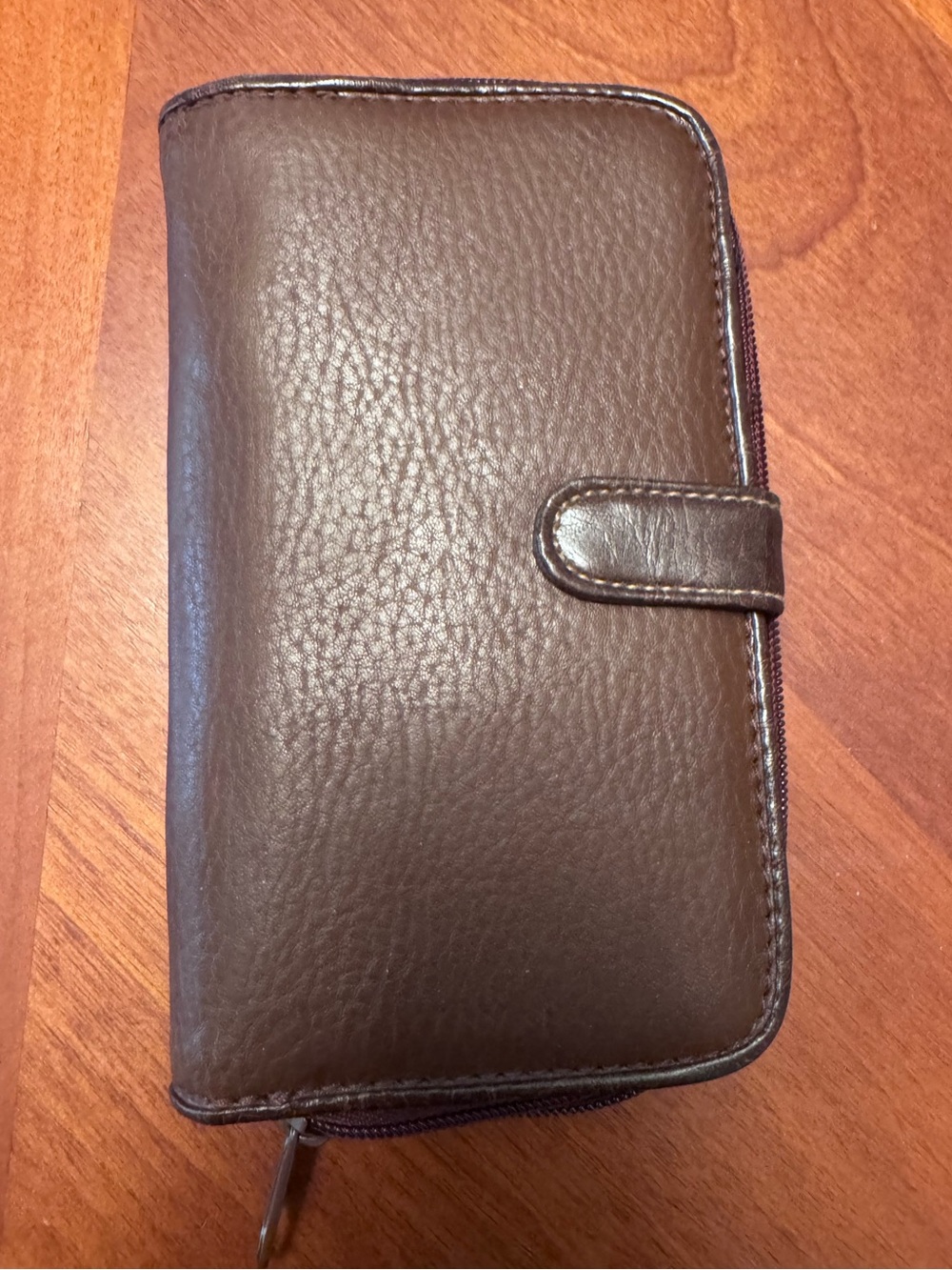 ROSETTI: Brown Leather Zip Wallet